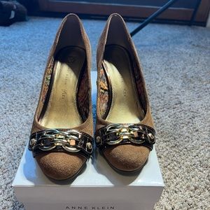 Size 8, beige, suede, wedge heels, Anne Klein